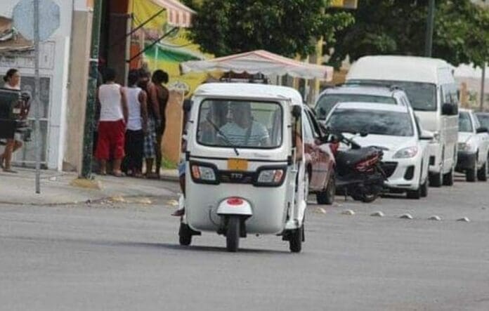 El Imoveqroo quiso empadronar a los mototaxis del estado, sin embargo no lo logró. Heredará al pendiente al próximo gobierno.