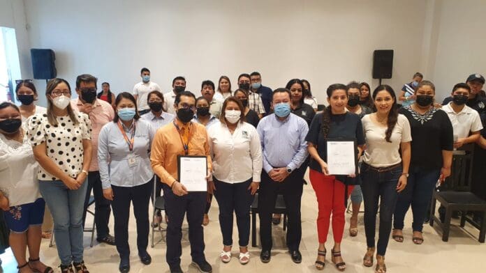 Gobierno de Puerto Morelos firma convenio de colaboración con laboratorio de análisis clínicos