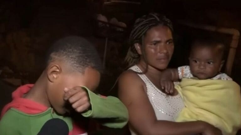 “El hambre duele”: Niño llama a emergencias porque en casa no tenían de comer