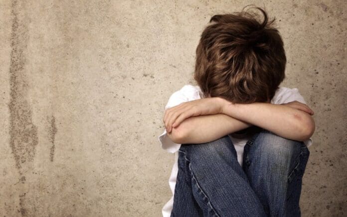 Niño de 10 años se quita la vida y deja video entre lágrimas a su madre