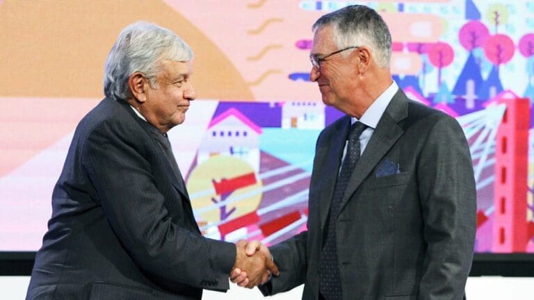 Deuda fiscal de Salinas Pliego se resolverá antes de que termine el año, asegura AMLO