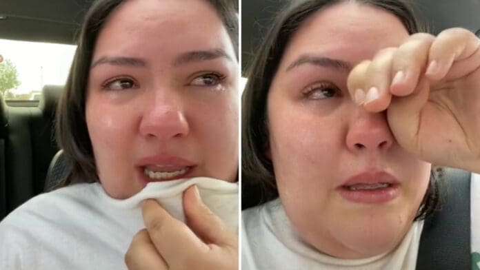 Joven va a la peluquería y queda horrorizada con su nuevo look