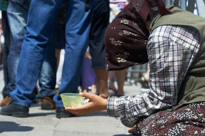 Indigente gana sorteo de más de un millón de euros en España