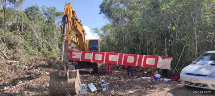 Vuelven a frenar obras del Tren Maya en Akumal