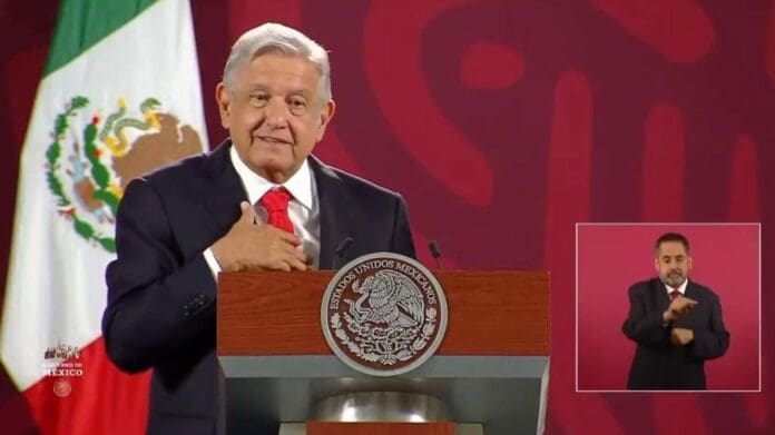 Este día AMLO aseguró que no hay un solo ejidatario ni comunero que se oponga al Tren Maya. Dijo que todos respaldan la obra.