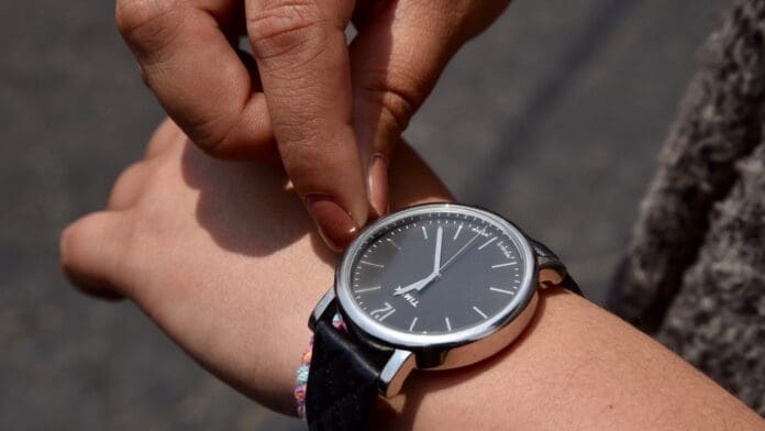 Cámara de Diputados aprueba eliminación del horario de verano