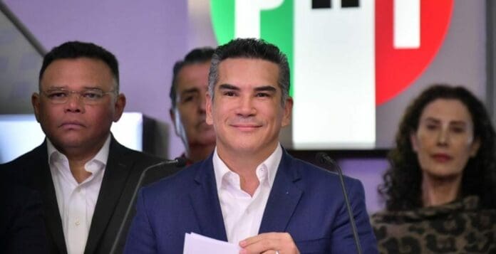 Mentras avanza su proceso de desafuero, 