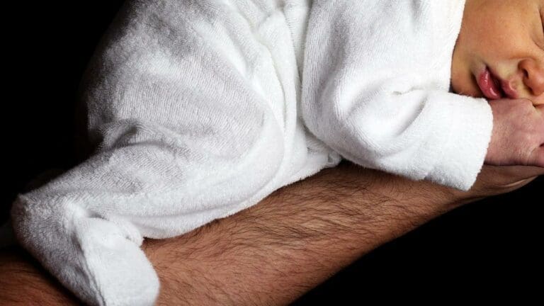 Por venganza, padrastro asesina a golpes a un bebé en Tlaxcala