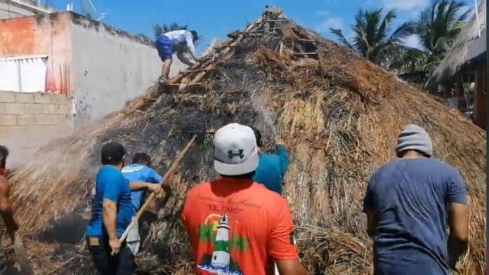 Presunta chispa en cocina causa incendio en el restaurante de Mahahual 