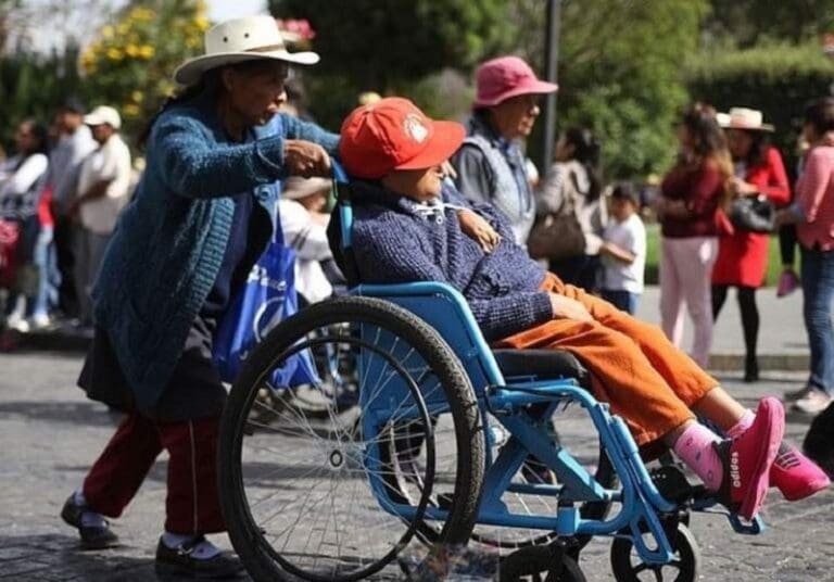 Propone regidora de Solidaridad la creación de ventanilla única para personas con discapacidad