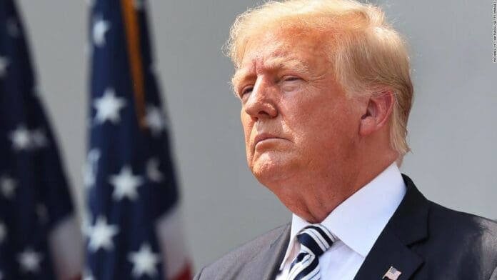 Fiscal de NY demanda a Trump y a sus hijos por fraude