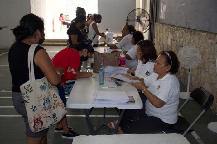 Permiten registro extemporáneo de alumnos de educación especial de Cancún para el trámite de becas