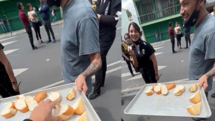 VIDEO: Hombre reparte bolillos en la calle tras el sismo en CDMX