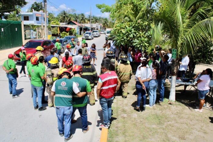 Participa Puerto Morelos en simulacro por el Día Nacional de Protección Civil
