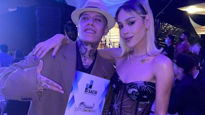 Danna Paola y Santa Fe Klan juntos en fiesta en Miami