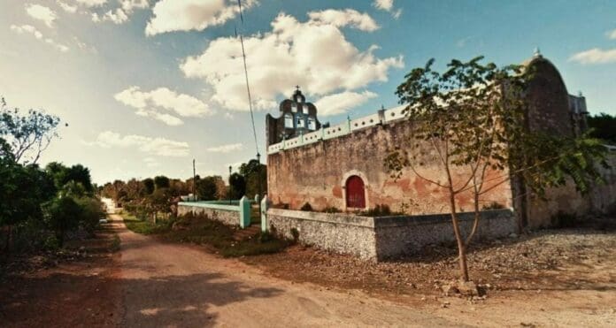 Queman palapa de dueño de expendio, tras riña en Sacalaca