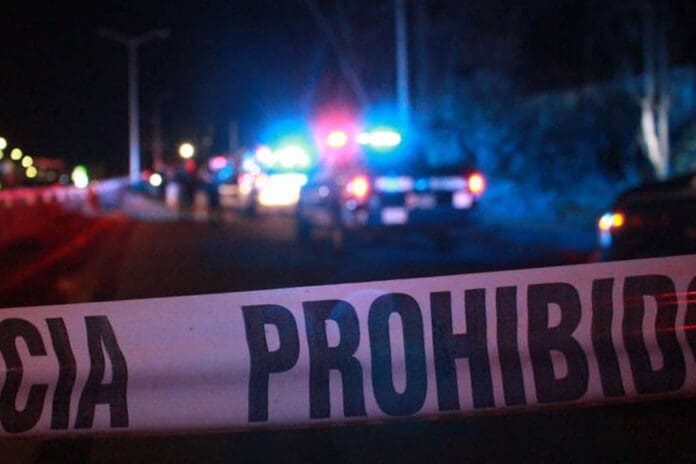 Por un aparente corto circuito, escuela de idiomas sufre incendio en Playa del Carmen 