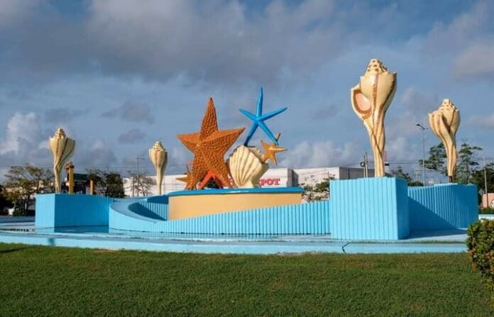 Rehabilitan glorieta 'El ceviche' de Cancún, tras permanecer más de 5 meses vandalizada