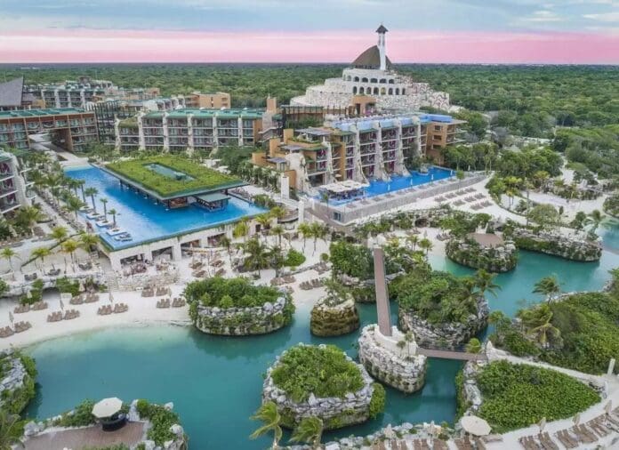 Defiende Arturo Abreu a Grupo Xcaret