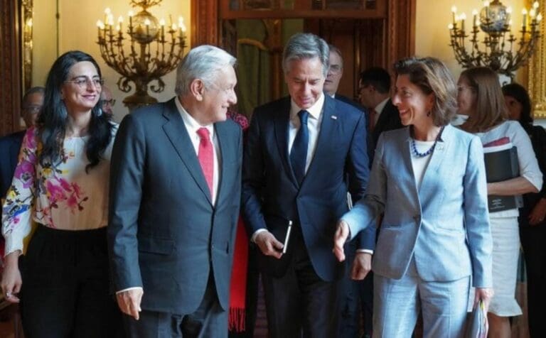 Estados Unidos ha invitado a México a ser su socio en un multimillonario proyecto que busca desarrollar semiconductores.