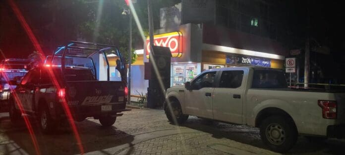 Ataque armado deja dos personas heridas en el bar 'La Cucaracha' de Playa del Carmen