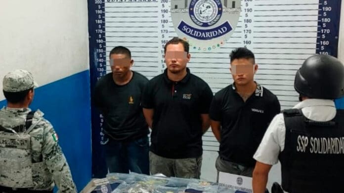 Capturan a delincuentes con cartuchos en la Quinta Avenida