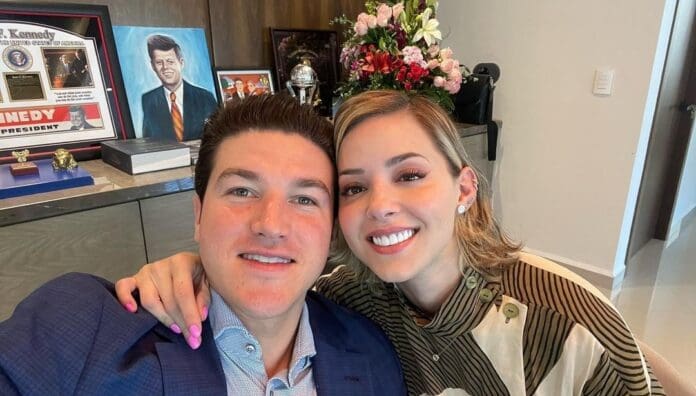 El bebé de Samuel García y Mariana Rodríguez podría tener ya un nombre