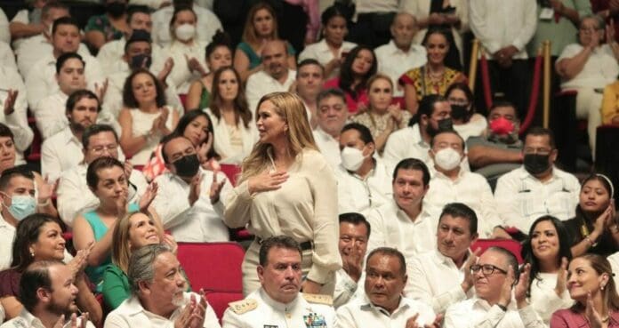 Lili Campos llega a su primer informe como la alcaldesa con la más alta aprobación en toda la entidad. No es producto de la casualidad.