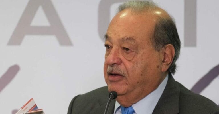El magnate Carlos Slim propone que la gente se jubile hasta los 75 años. Eso sí, pide que la semana laboral sea de tres días.