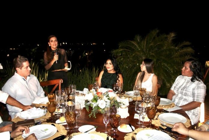 ASISTE BLANCA MERARI A CENA CON CAUSA EN APOYO A LA CONCLUSIÓN DE LA UBR DE LEONA VICARIO