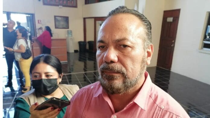 Confirma Julián Ricalde que permanecerá como diputado sin partido