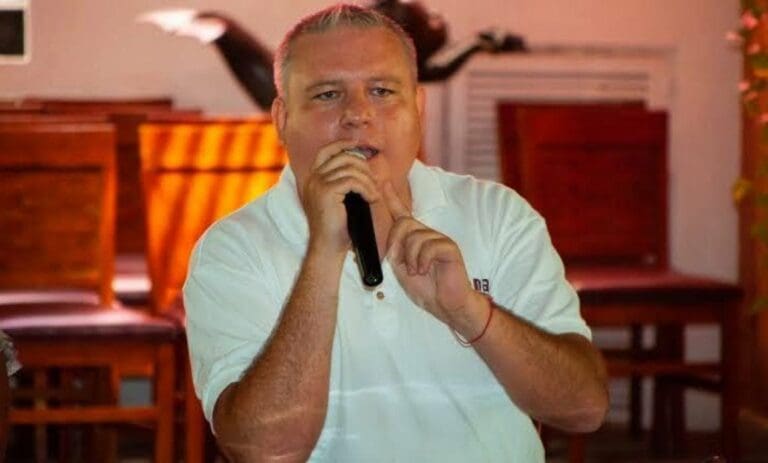 Ejecutan a líder morenista durante balacera en restaurante Sonora Grill de Guadalajara