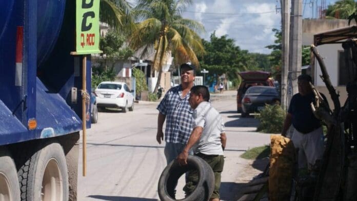 Con la suma de esfuerzos entre sociedad y gobierno, Puerto Morelos combate al dengue