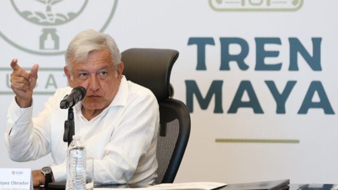 AMLO llama al Tren Maya la obra ferroviaria más importante del mundo
