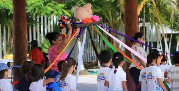 Proveedor no ha entregado más de 30 mil uniformes en Solidaridad