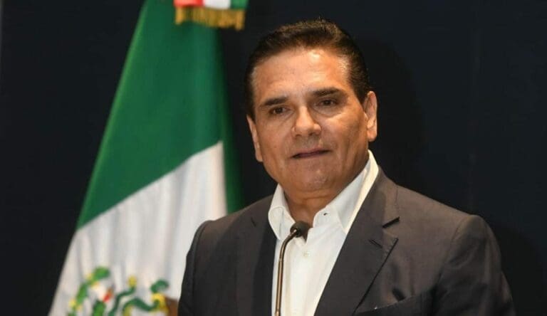 Silvano Aureoles, quien fuera gobernador de Michoacán, asegura que será candidato y ganará la Presidencia en el 2024. ¿Qué tal?