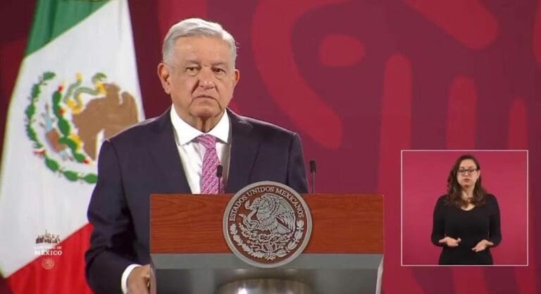 Video: AMLO niega que satélites rusos nos espíen, “son argüendes”
