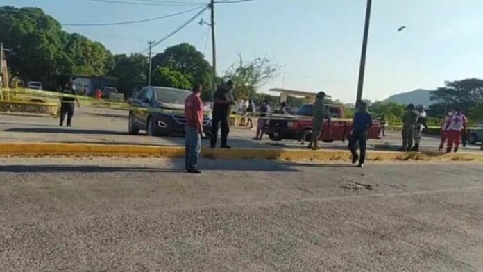 Ejecutan a ADRIANA encargada de PIPAS-PEMEX al interior de la Refinería Ing. Antonio Dovalí Jaime