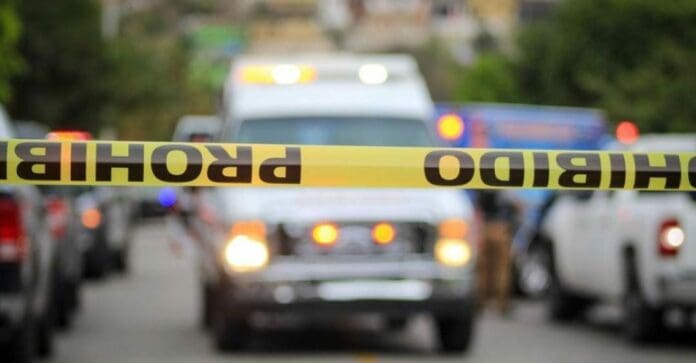 Un automovilista le disparó a un sujeto que lo quiso asaltar en la Ciudad de México. El ladrón terminó perdiendo la vida.