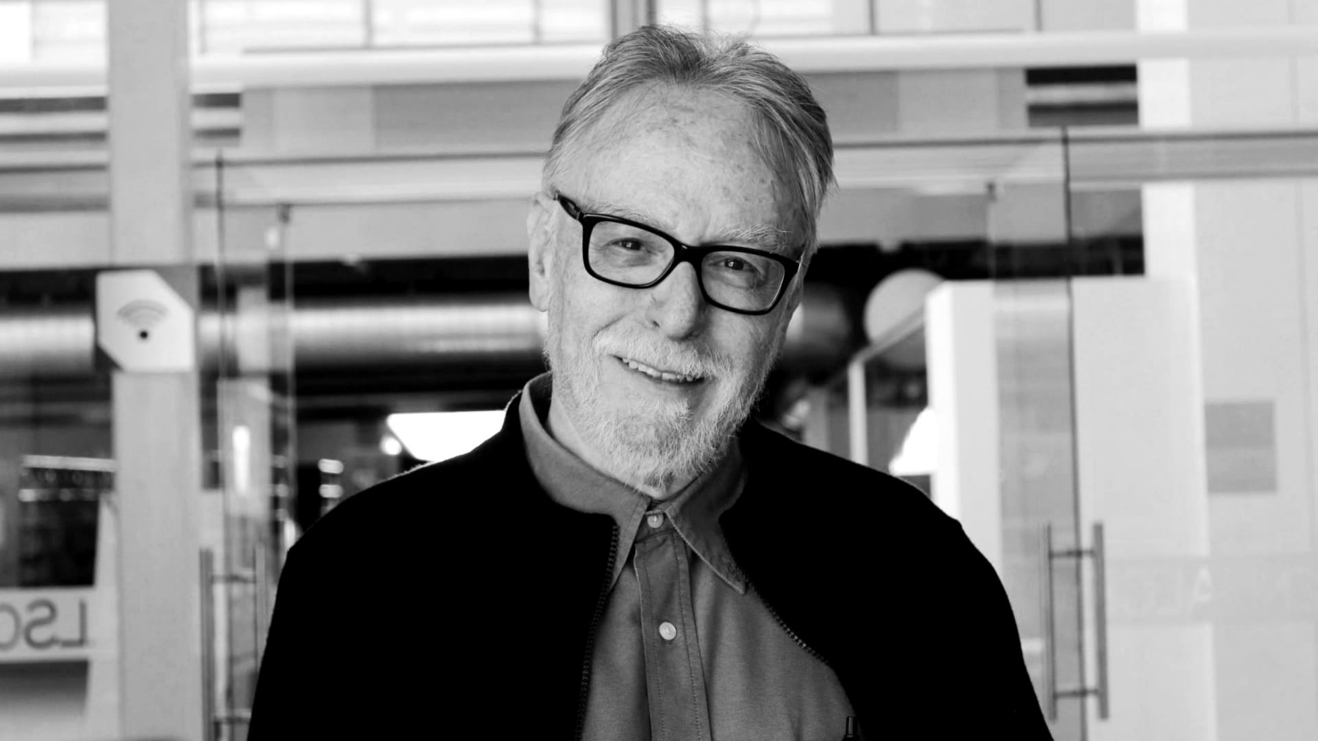 Fallece el poeta mexicano David Huerta a los 72 años