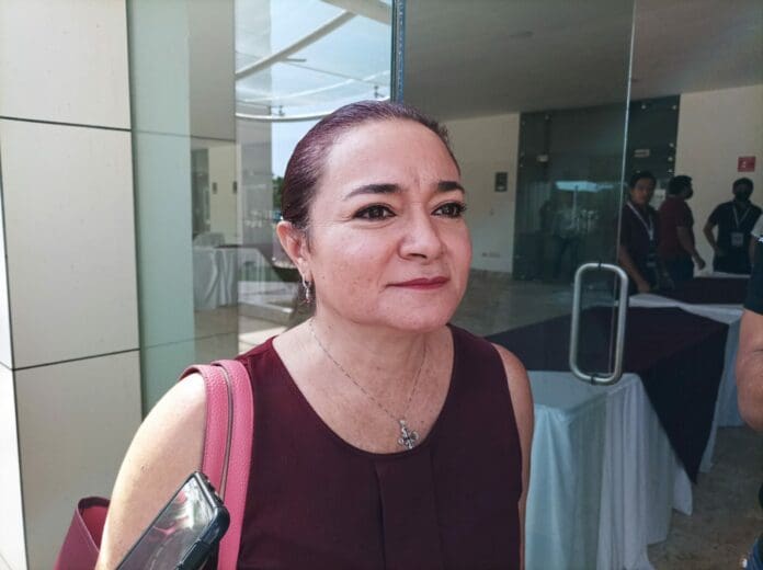 Ignora Juanita Alonso si suspendieron a policía agresor de periodista