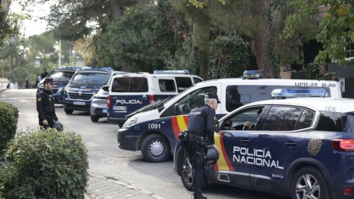 Una carta bomba explotó en la embajada de Ucrania en Madrid