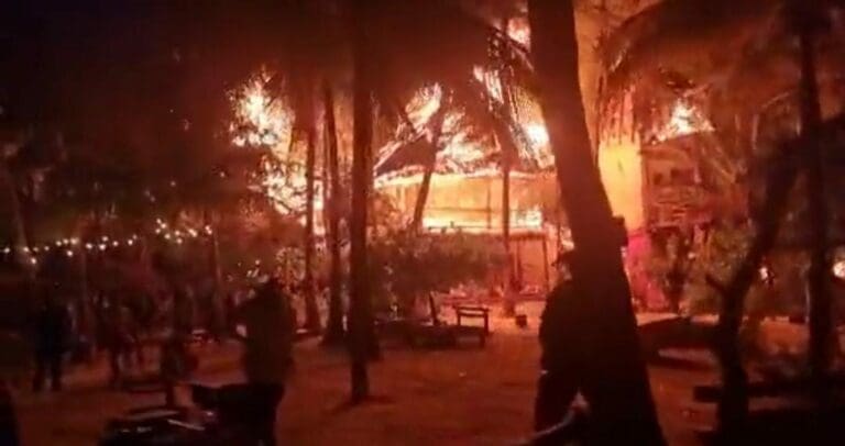Falla eléctrica, presunta causa del incendio, asegura alcalde de Holbox 