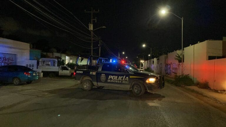 Ejecutan a dos mototaxistas en Cancún