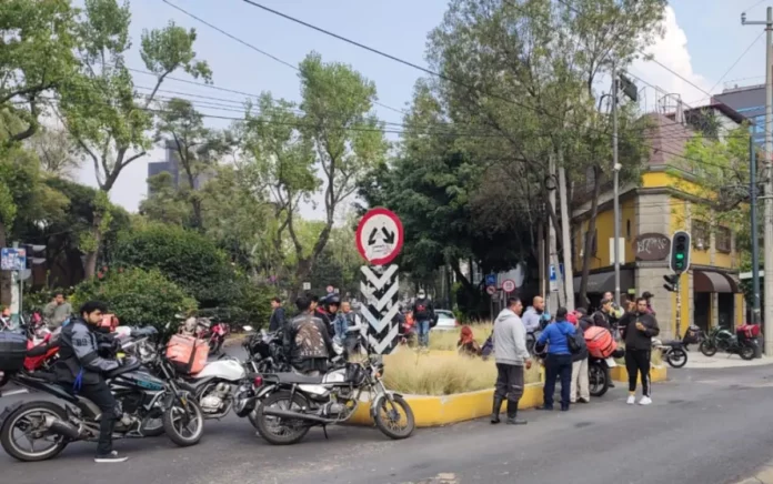 Motociclistas bloquean avenidas en CDMX