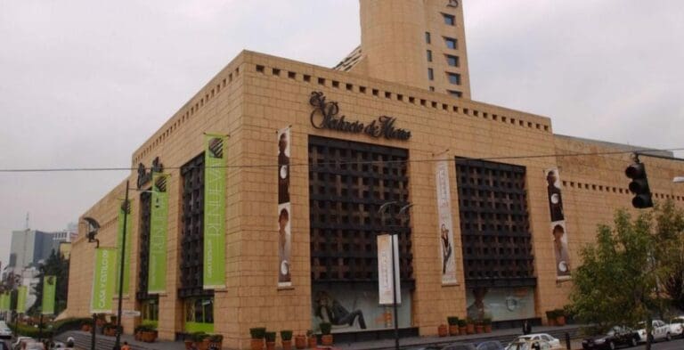 El Palacio de Hierro promocionó dos ofertas que fueron un error. Pero cuando se dio cuenta fue demasiado tarde. Ahora empresa es investigada.