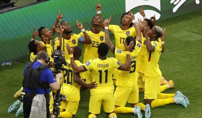 Ecuador ha vencido 2-0 a la selección de Qatar, anfitriona de la Copa del Mundo en el juego inaugural del torneo. Así reccionó internet.