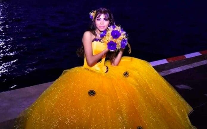 Quinceañera se vuelve viral por usar un vestido del América en su fiesta de XV años