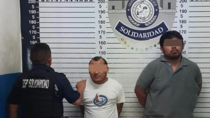 Detienen a 2 sujetos acusados de intentar raptar a una mujer en Playa del Carmen