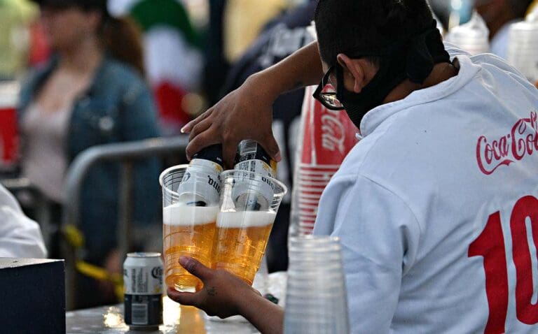 Qatar 2022 | La venta de cerveza queda prohibida en los estadios del Mundial